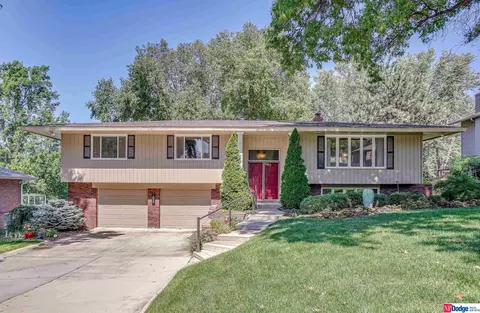12730 Cryer Ave, Omaha, NE 68144