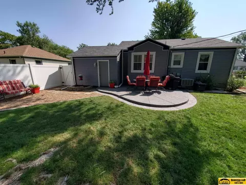 225 S 20th St, Beatrice, NE 68310 photo 2