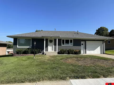 816 E Walnut St, West Point, NE 68788