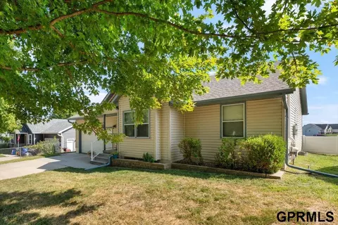 610 E 9th St, Malvern, IA 51551 photo 3