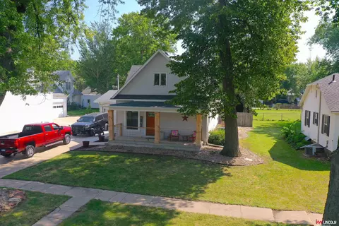 925 I St, Geneva, NE 68361