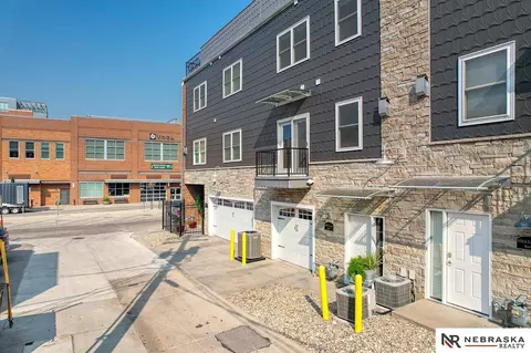 350 N 7th St #7, Lincoln, NE 68508