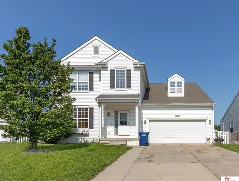 13804 Rahn Blvd, Bellevue, NE 68123