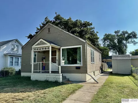 110 N Maple St, Fremont, NE 68025