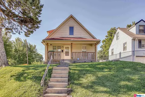 4307 Camden Ave, Omaha, NE 68111