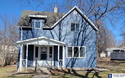 627 E 6th St, York, NE 68467