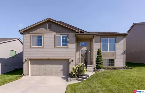 16406 Saratoga St, Omaha, NE 68116