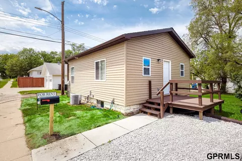 3130 Potter St, Lincoln, NE 68503