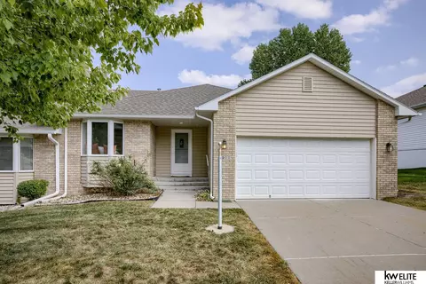 5911 N 92nd Ave, Omaha, NE 68134