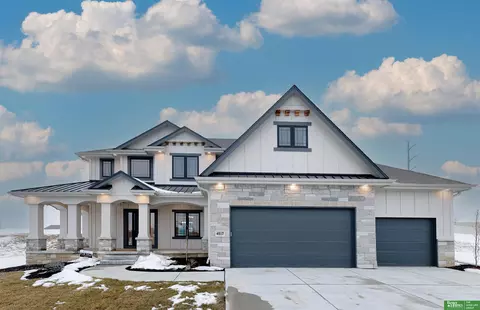 4517 S 217th St, Elkhorn, NE 68022