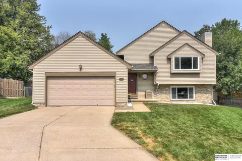 7013 S 155 Cir, Omaha, NE 68138