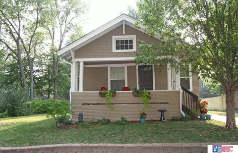 1610 S 29th St, Lincoln, NE 68502