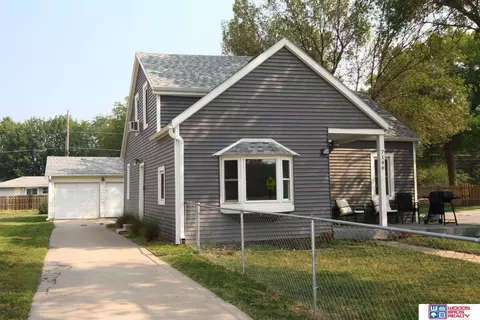 7146 Stanton St, Lincoln, NE 68507