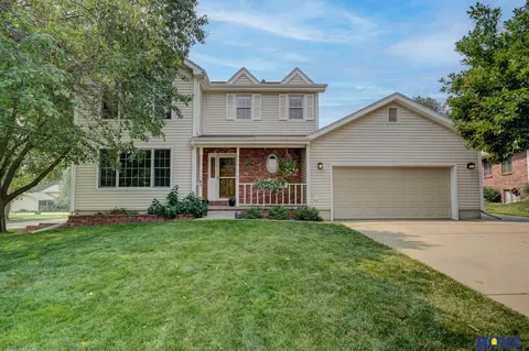 3541 Poplar Pl, Lincoln, NE 68506