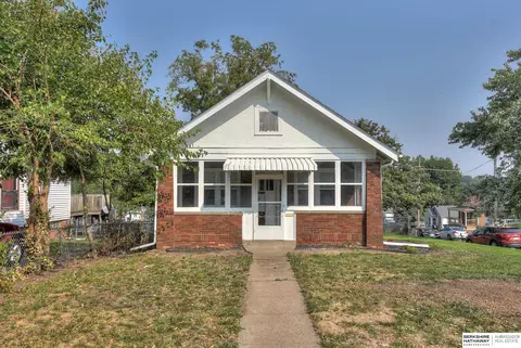 2729 S 24th St, Omaha, NE 68108