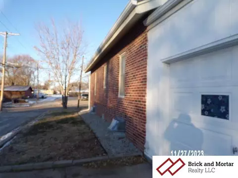 108 S 12th St, Beatrice, NE 68310 photo 3