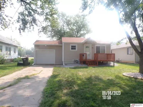 1004 N 15 St, Beatrice, NE 68310