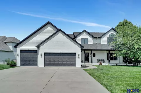 7620 Stevens Ridge Rd, Lincoln, NE 68516