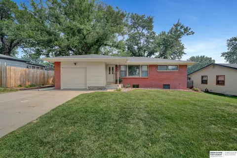 4008 Worthington Ave, Lincoln, NE 68502