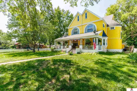 701 N 9th St, Beatrice, NE 68310 photo 3