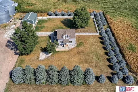 910 41 Rd, Bellwood, NE 68624