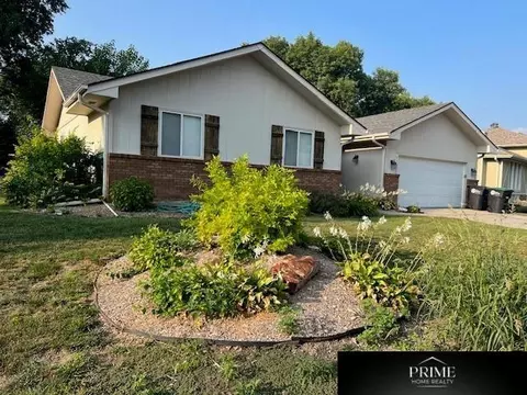 14918 Lafayette Plz, Omaha, NE 68154