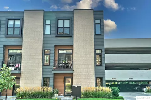 2200 S 64 Ave, Omaha, NE 68106