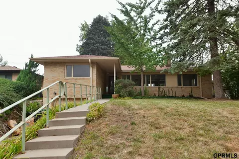 5122 Hamilton St, Omaha, NE 68132