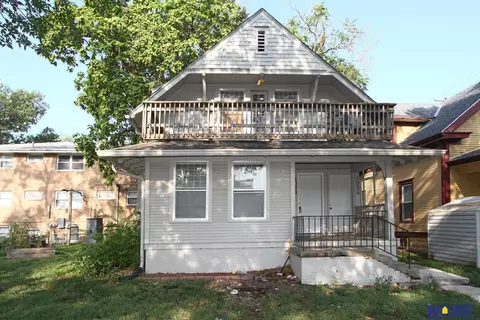 1035 S 14th St, Lincoln, NE 68508