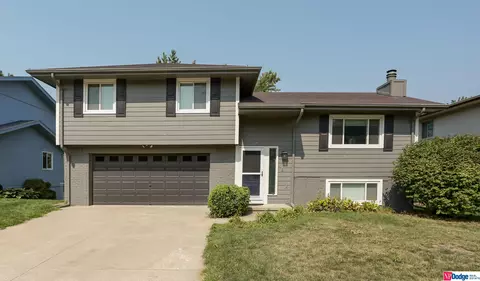 6524 S 109 St, Omaha, NE 68137