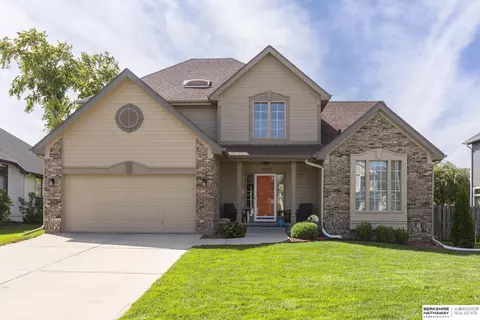 17223 Pierce St, Omaha, NE 68130