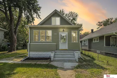 2431 Ellison Ave, Omaha, NE 68111
