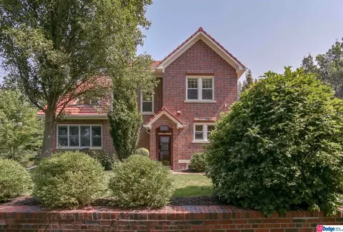 1835 N 53rd St, Omaha, NE 68104