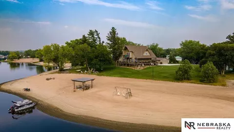 2084 Sunset Dr, Cedar Creek, NE 68016
