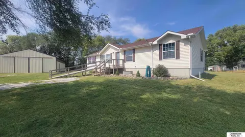 1509 S Main St, Brock, NE 68320
