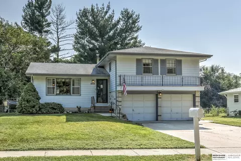 8205 S 38 Ave, Bellevue, NE 68147
