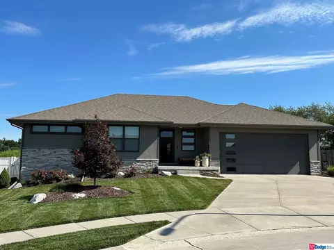2014 Gindy Cir, Bellevue, NE 68147