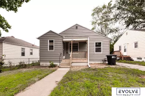 3943 N 38 St, Omaha, NE 68111