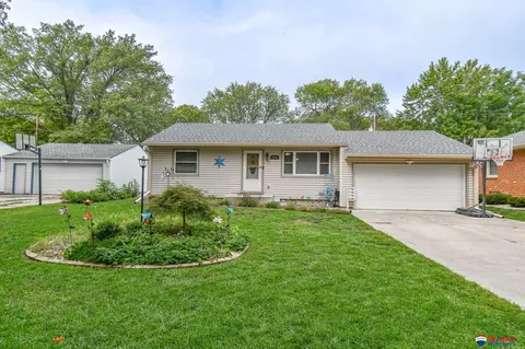 2235 S 59th St, Lincoln, NE 68506