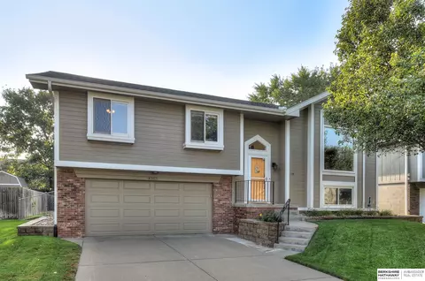 4365 S 146 St, Omaha, NE 68137