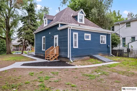 4304 Grant St, Omaha, NE 68111