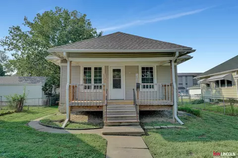 2331 Orchard St, Lincoln, NE 68503