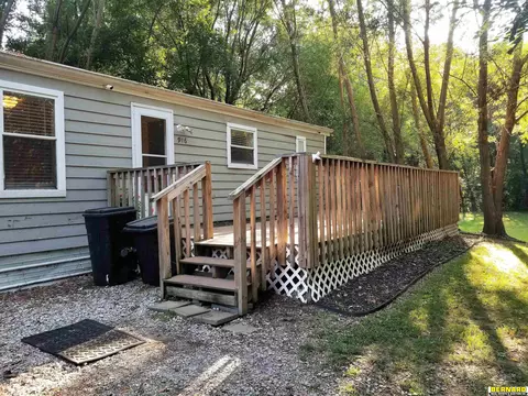 916 7th St, Peru, NE 68421