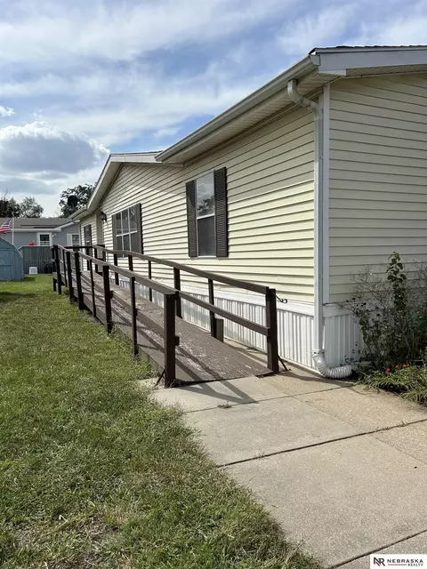 1935 Last Rd, Lincoln, NE 68522