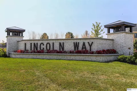10310 S 97 St, Papillion, NE 68046