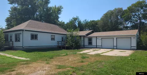 108 S Kearney Ave, Harvard, NE 68944