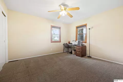 305 Summit St, Leshara, NE 68064 photo 17