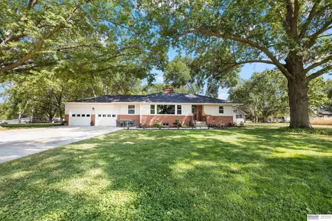 305 Summit St, Leshara, NE 68064 photo 2
