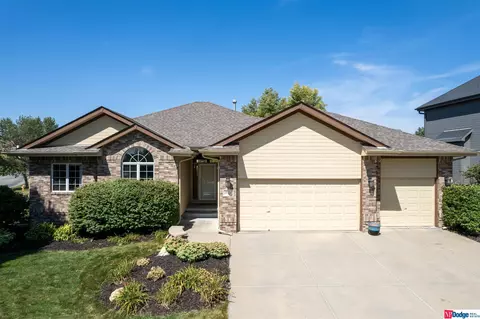 17324 Spencer St, Omaha, NE 68116