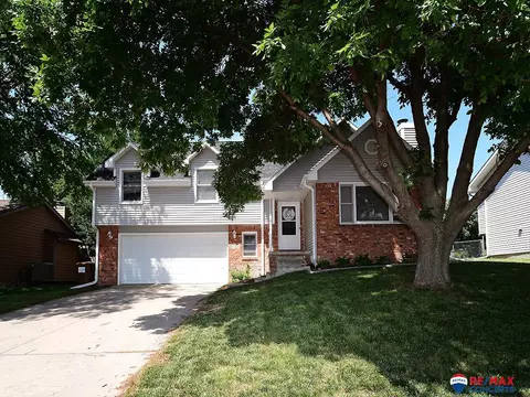 5005 N 20th St, Lincoln, NE 68521